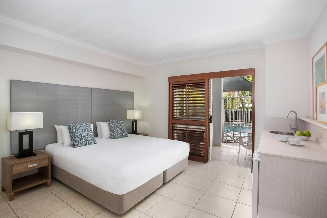Mantra Aqueous on Port Port Douglas Exterior foto