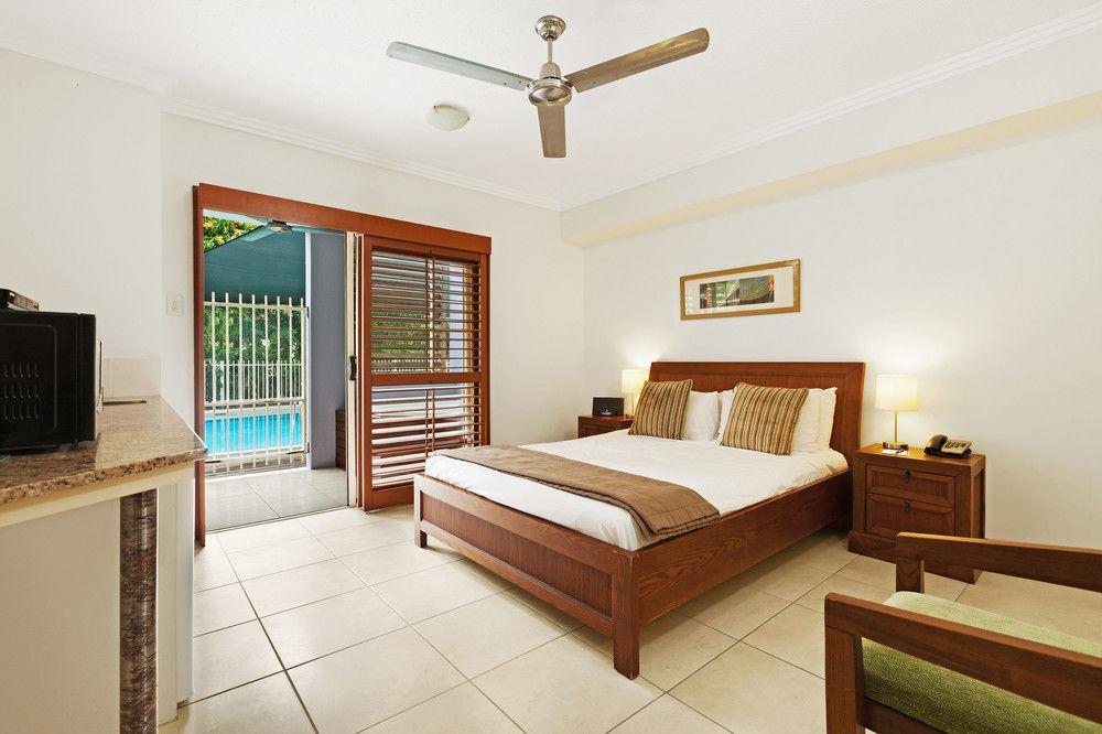 Mantra Aqueous on Port Port Douglas Exterior foto