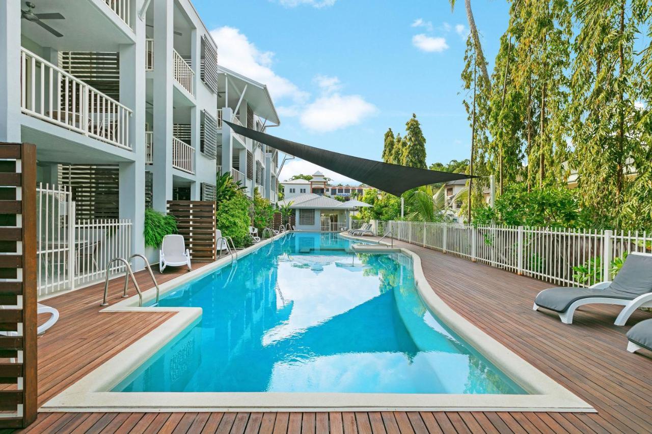 Mantra Aqueous on Port Port Douglas Exterior foto